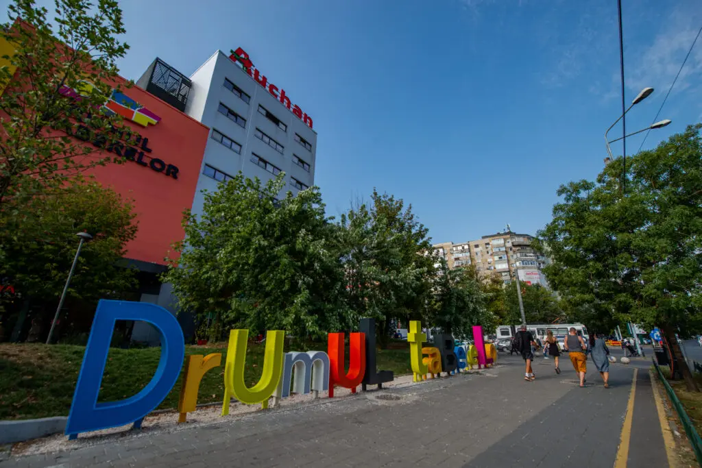 Drumul taberelor shopping centre in bucharest, romania, site of the nhood ceetrus case study with bueno analytics