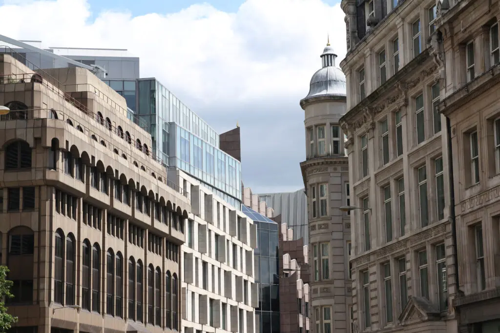 Uk commercial office building representing non-domestic mees regulations and minimum epc requirements