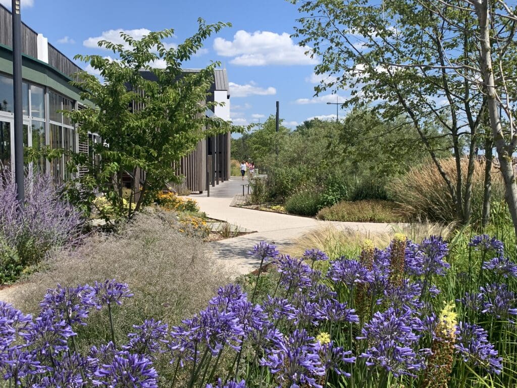 Nhood Projects à travers l'Europe. projets de durabilité maintenant avec bueno building analytics