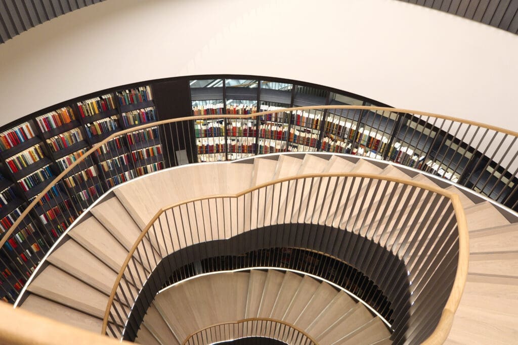 Bueno analytics 40 leadenhall building london the library